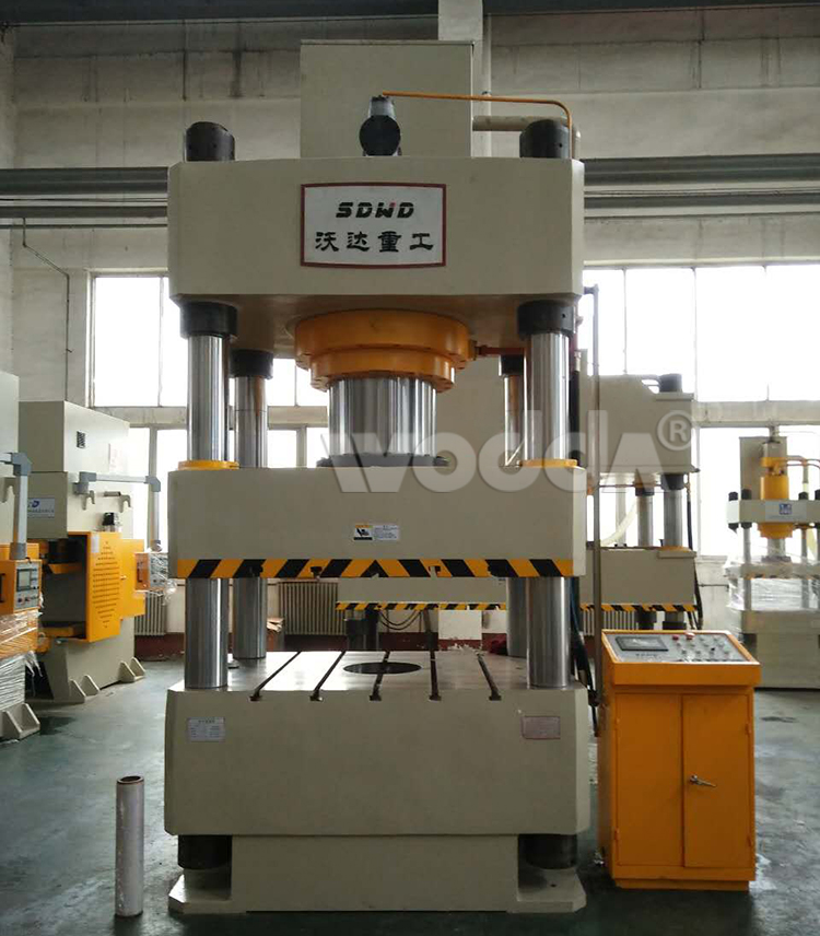 500噸(dūn)四柱液(yè)壓機