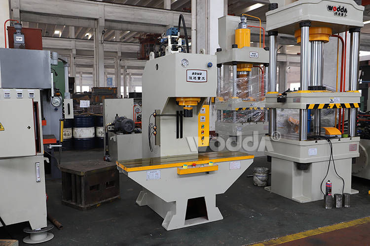 40T四柱液壓(ya)機