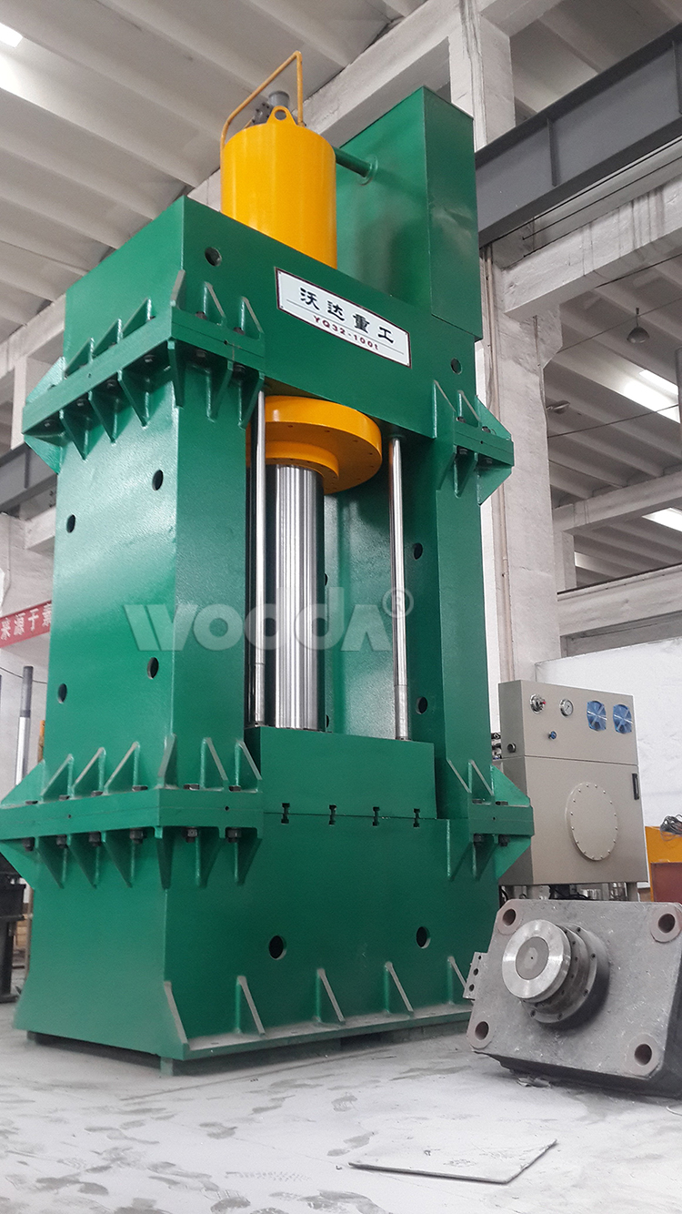 龍(lóng)門液壓機配(pei)置