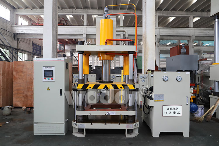 100T四(si)梁四柱液壓機(ji)