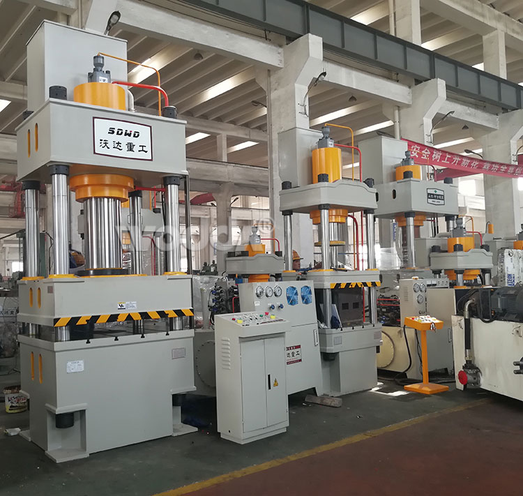 315噸四柱(zhù)液壓機