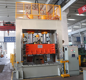 框(kuang)架式液壓機(ji)