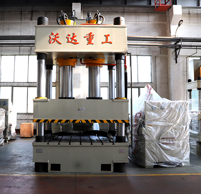 電(diàn)動車擋風(fēng)成型液壓(yā)機