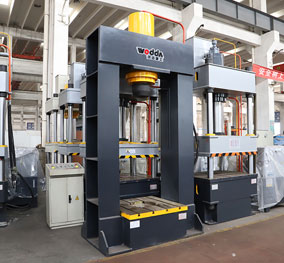 龍(lóng)門液壓(ya)機