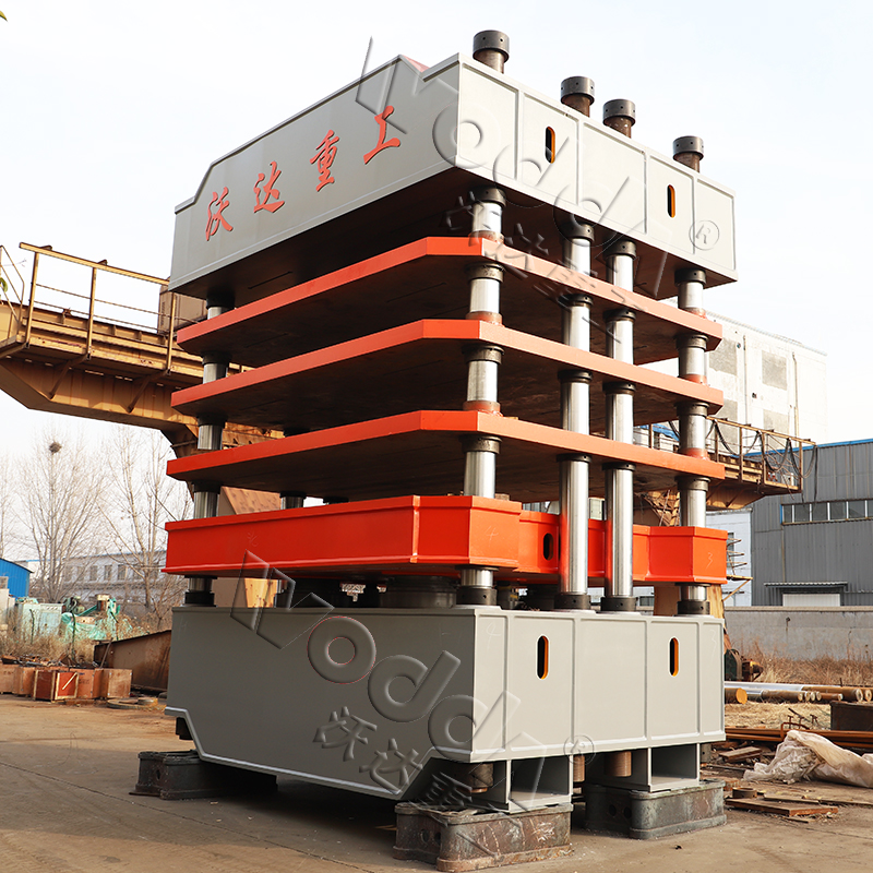 大型橡膠密(mi)封圈熱壓成型液(ye)壓機