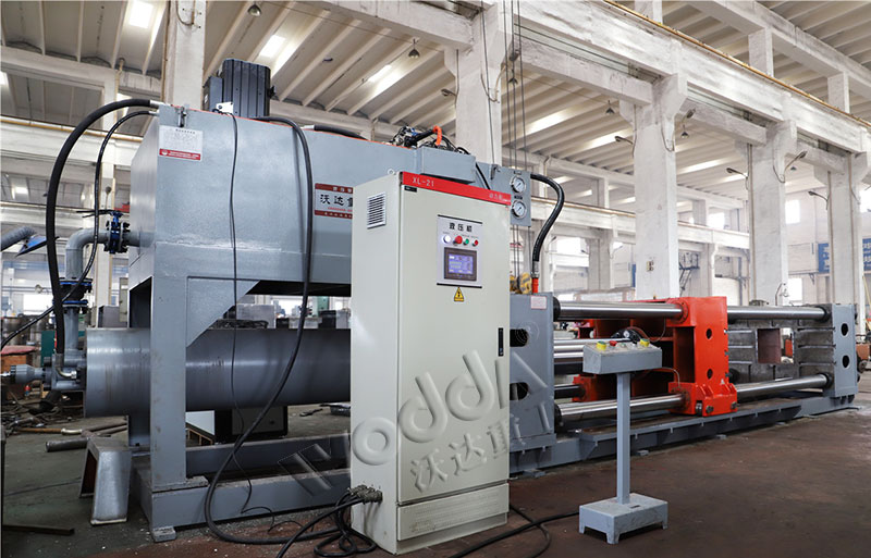 卧式四柱液(ye)壓機