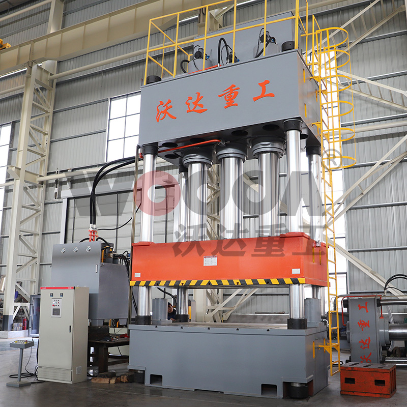 玻璃(lí)鋼汽車防撞梁模(mó)壓液壓機