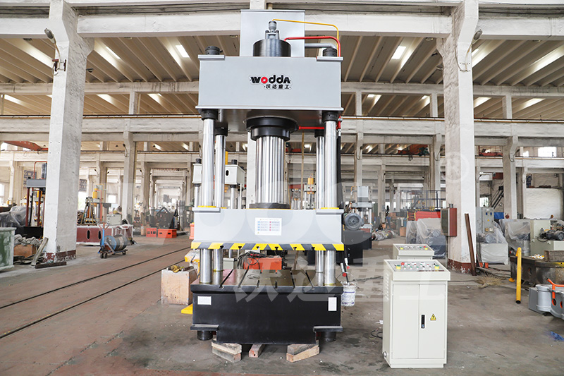 315噸四柱液(yè)壓機價格(gé)