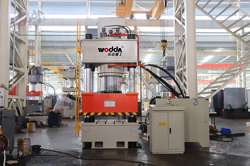 錨杆(gǎn)托盤液壓機