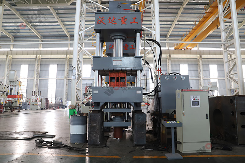 315噸(dun)拉伸液壓機(ji)