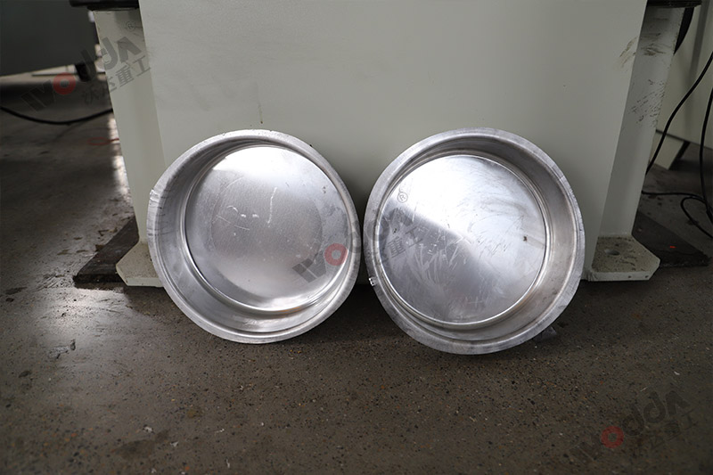 電(diàn)機端蓋樣品