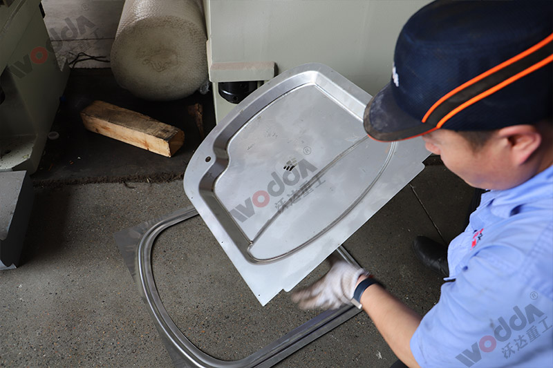 不鏽鋼蓋(gài)闆成品