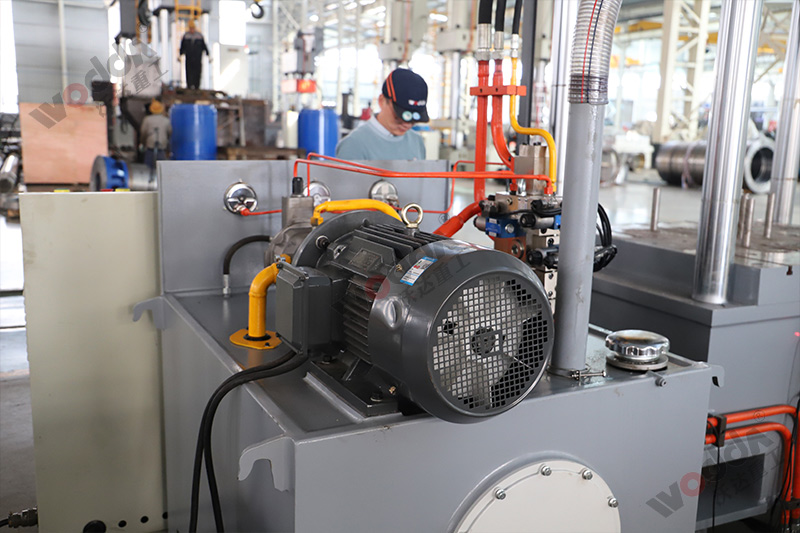 250噸拉(lā)伸機電機