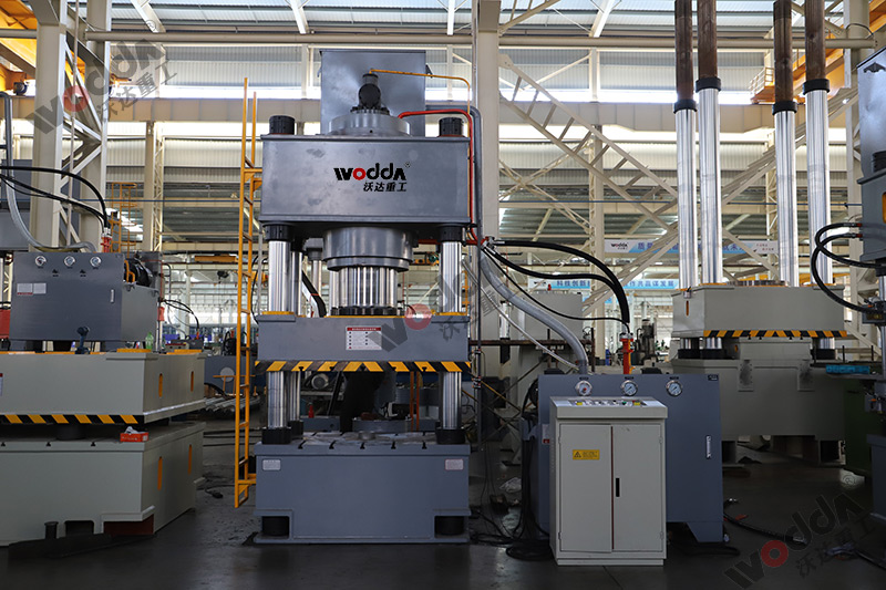 630噸(dūn)拉伸液壓機(ji)