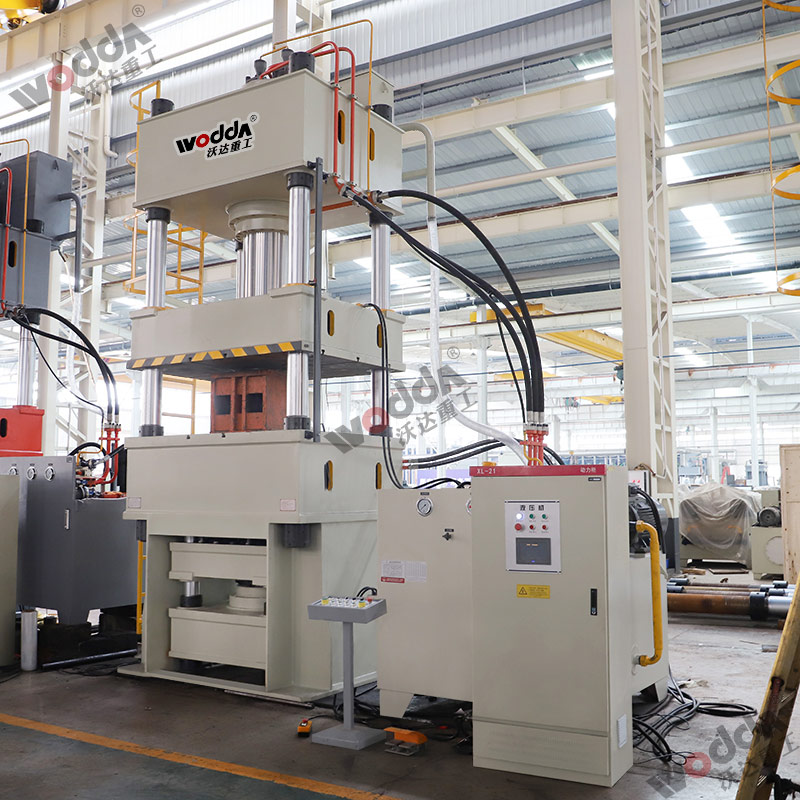 500噸(dūn)四柱拉伸液(ye)壓機