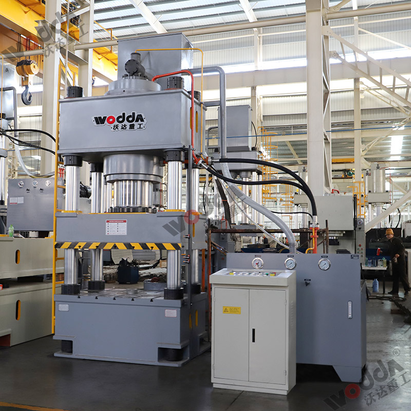 630噸拉伸(shen)液壓機