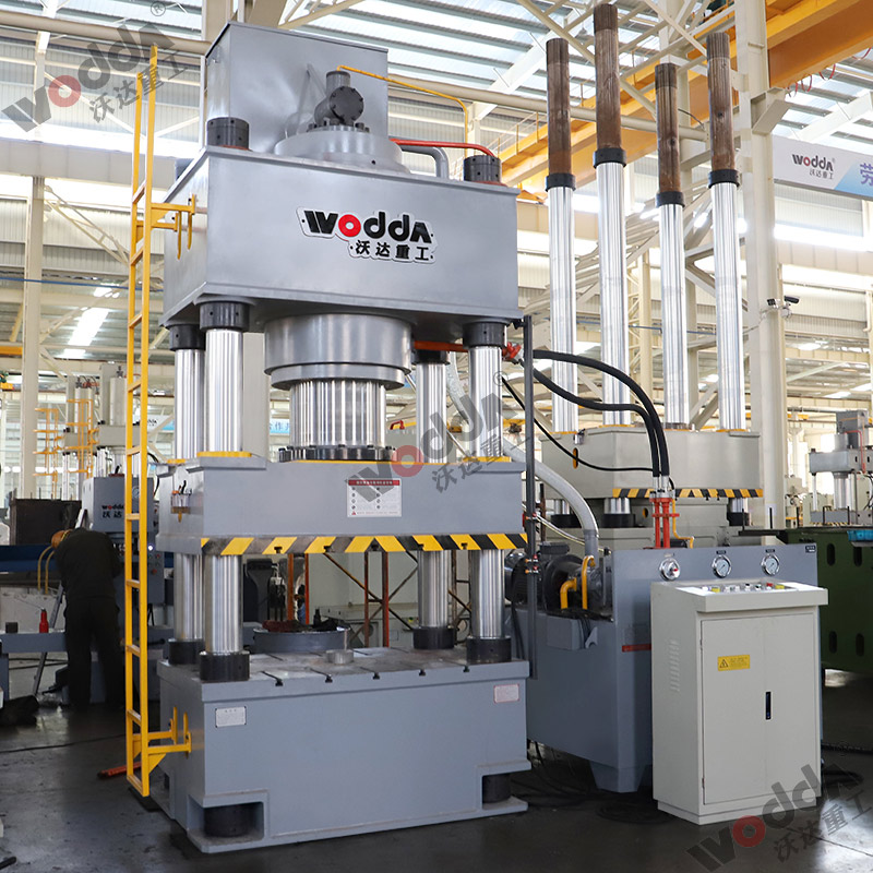 630噸拉伸液壓(ya)機