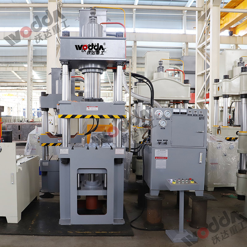 200噸拉伸液(ye)壓機