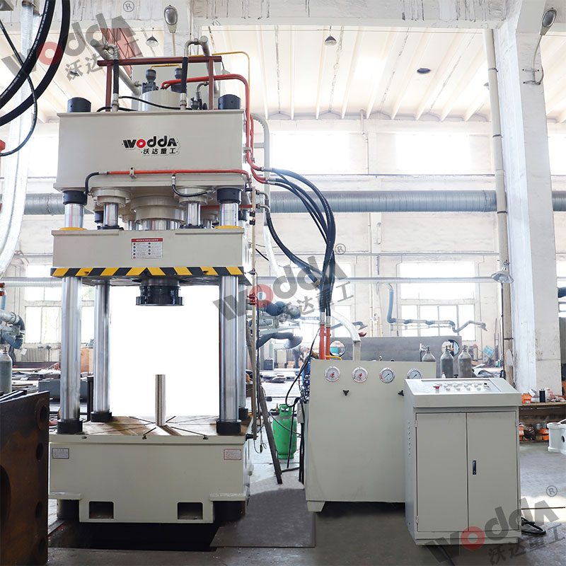 315噸封頭(tou)液壓機(jī)