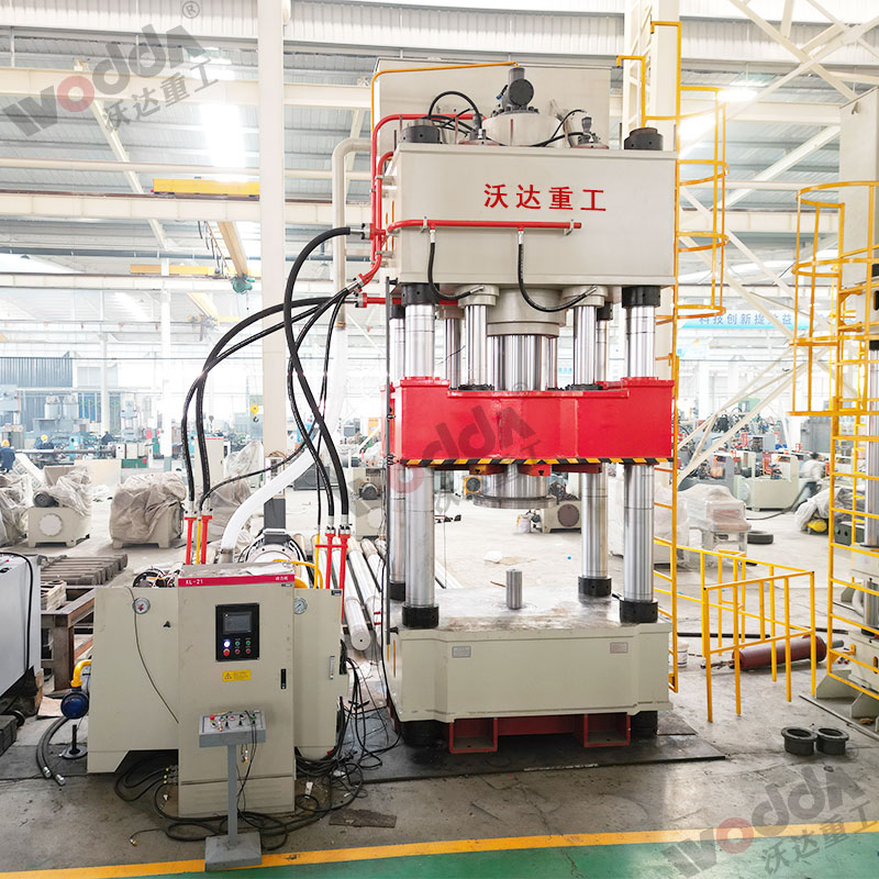 800噸封頭液壓機(ji)