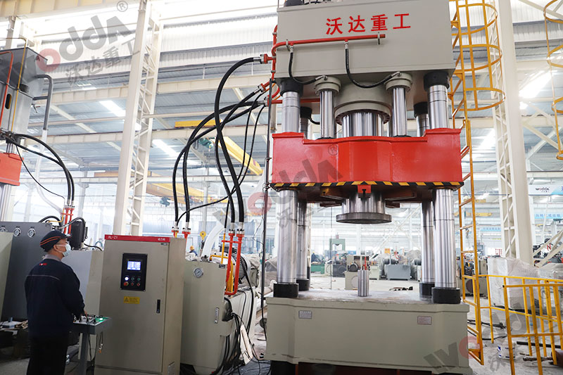 800噸封(fēng)頭拉伸液壓機(jī)