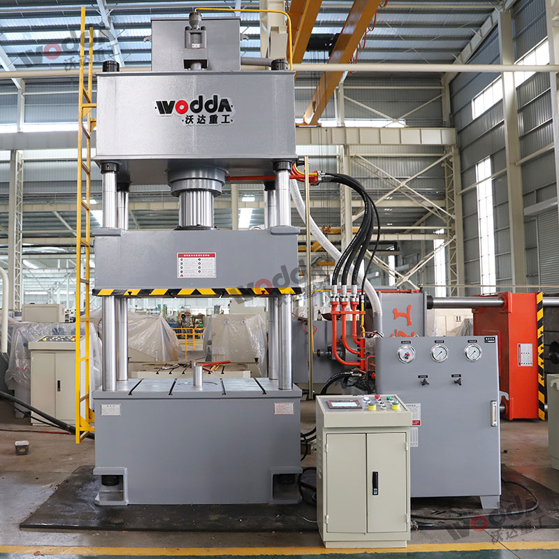 200噸(dun)四柱液壓機