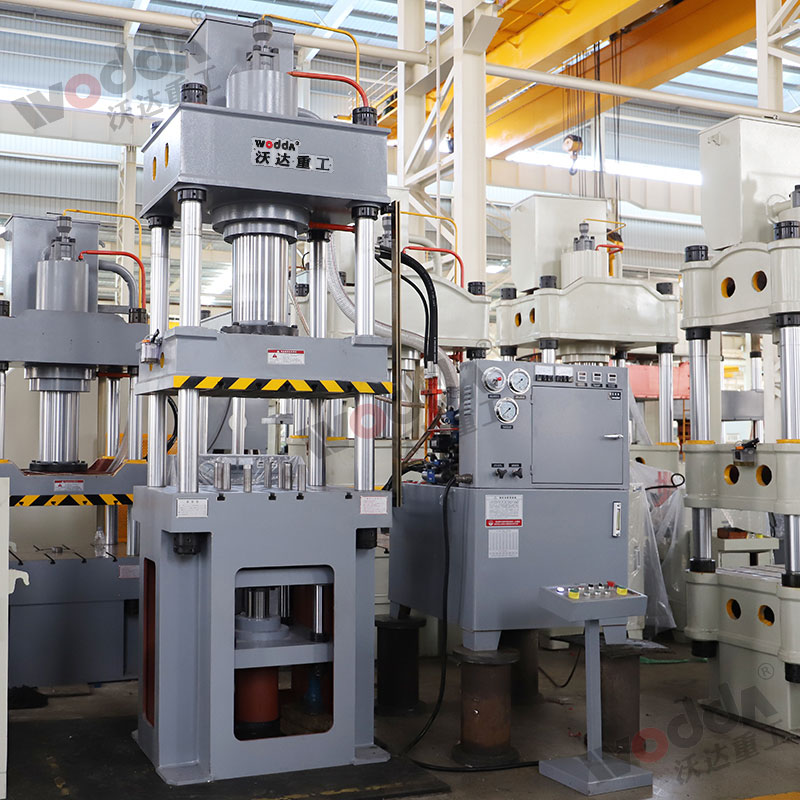 200噸拉(lā)伸液壓機