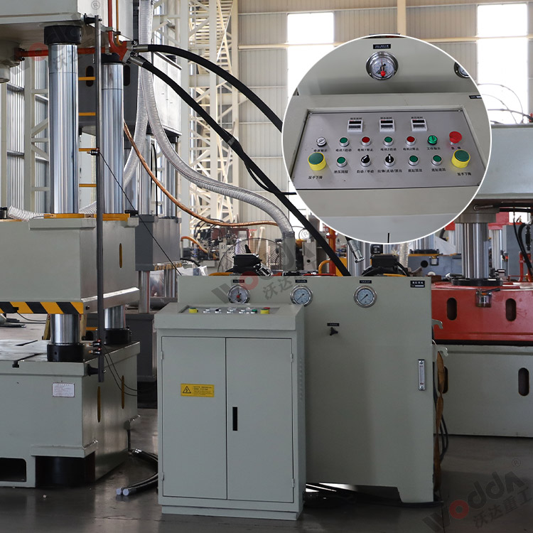 630噸四柱(zhù)液壓機（電(diàn)器櫃）