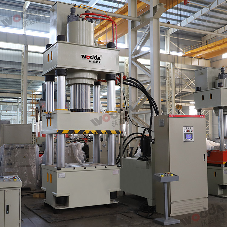 500噸(dūn)液壓機帶頂出(chū)缸