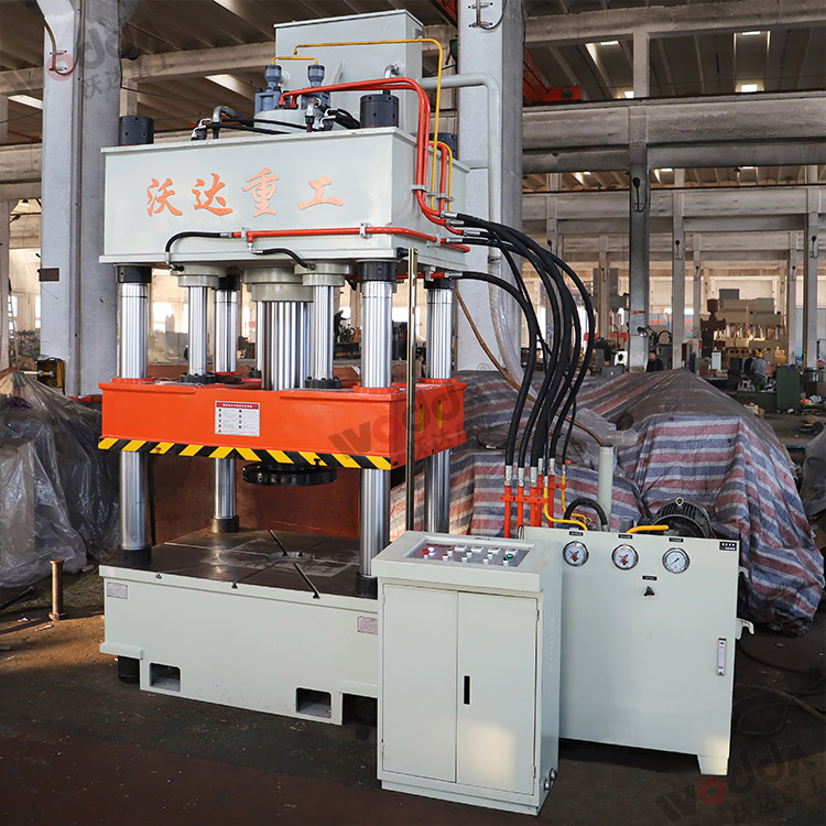 315噸薄闆(pan)拉伸液(ye)壓機