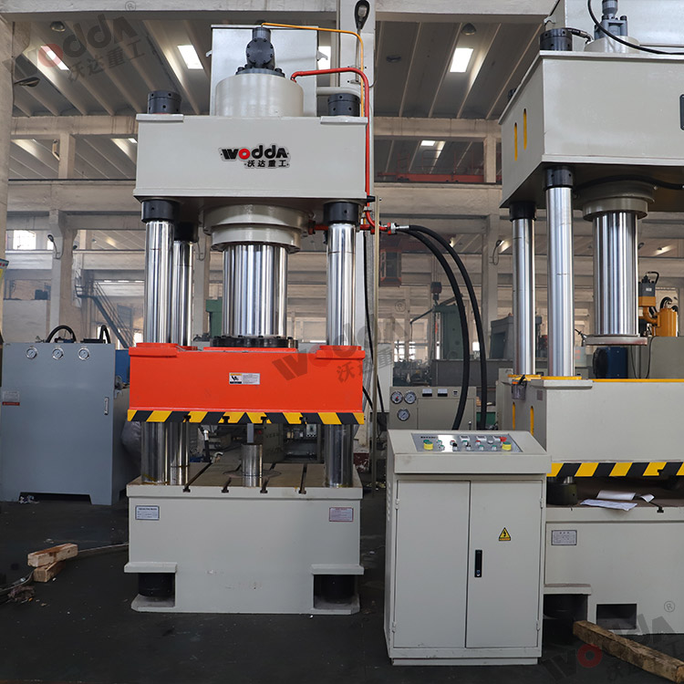 500噸(dun)動力電池(chí)電芯鋁殼(ke)拉伸液壓(ya)機（圖1）