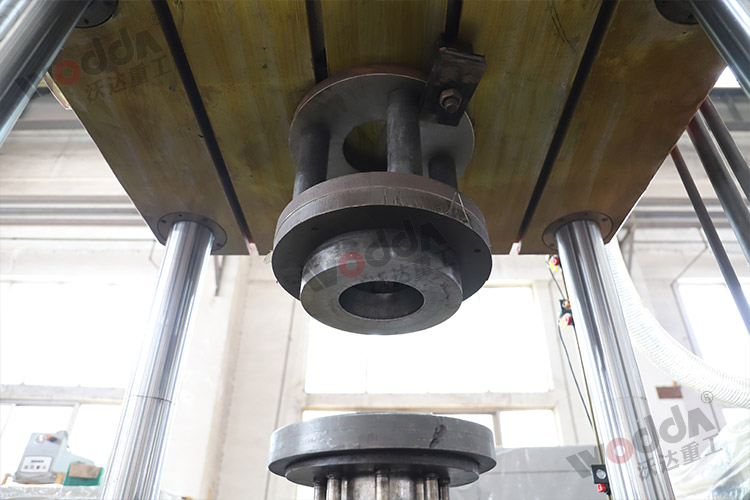 200噸金屬托(tuō)盤拉伸液壓(yā)機（模具）