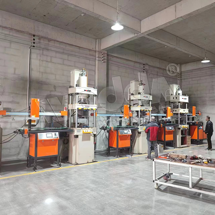 100噸不鏽鋼廚(chu)具拉伸液壓(ya)機