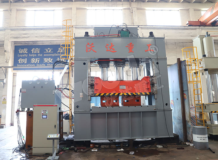 1000噸框架液壓(yā)機