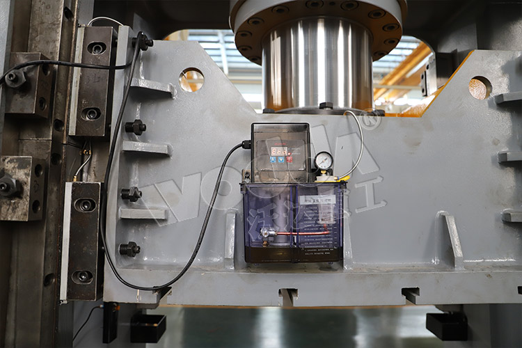 框架液(ye)壓機導(dǎo)軌