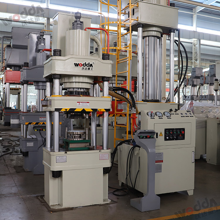 200噸(dūn)下頂缸式拉伸液(yè)壓機