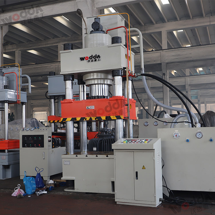 500噸(dun)動力電池(chi)電芯鋁殼(ke)拉伸液壓(yā)機（圖2）