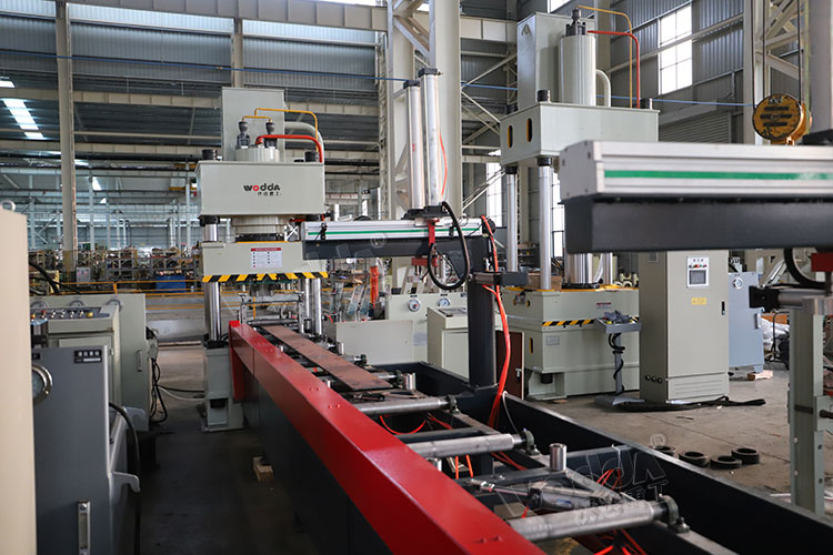 250噸(dun)錨杆托盤液壓(yā)機生産線