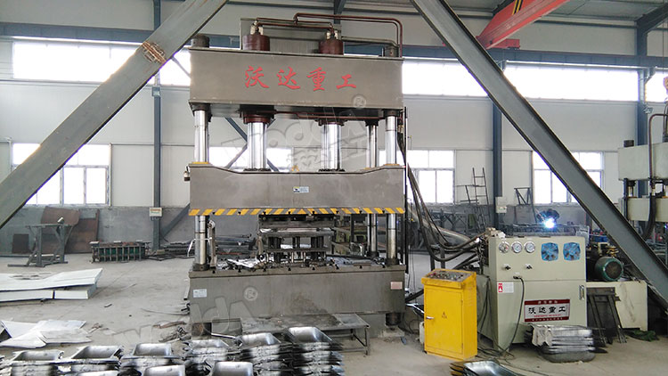 不鏽(xiù)鋼水槽拉伸液壓(ya)機