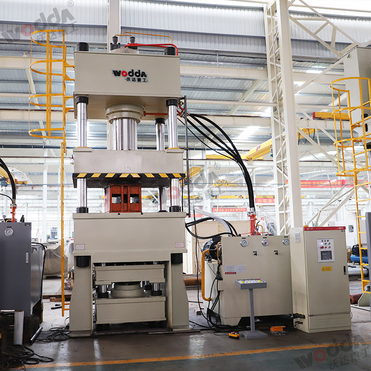 500噸多頂杆(gǎn)拉伸液壓(ya)機（圖1）