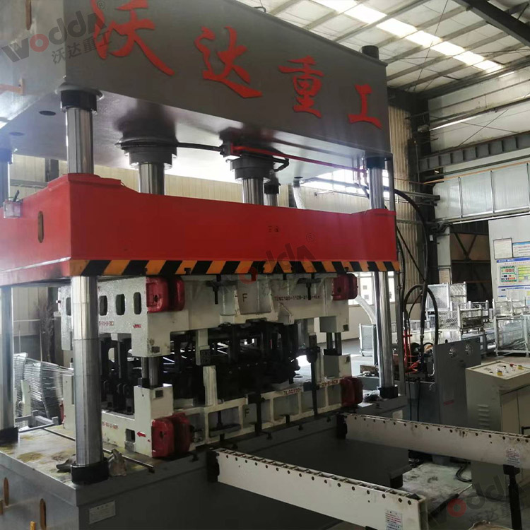 200噸汽車内飾件液(yè)壓機