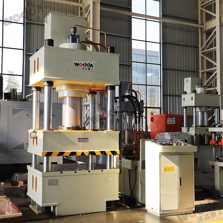 300噸液壓(yā)機多少錢一台(tái)？