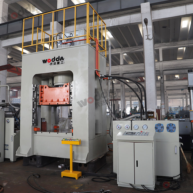 框架式液(yè)壓機