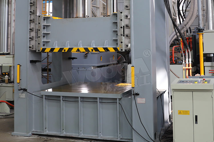 工作台(tái)及光栅保(bao)護裝置