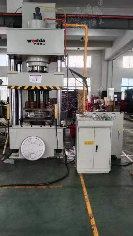 315噸拉伸液壓(yā)機