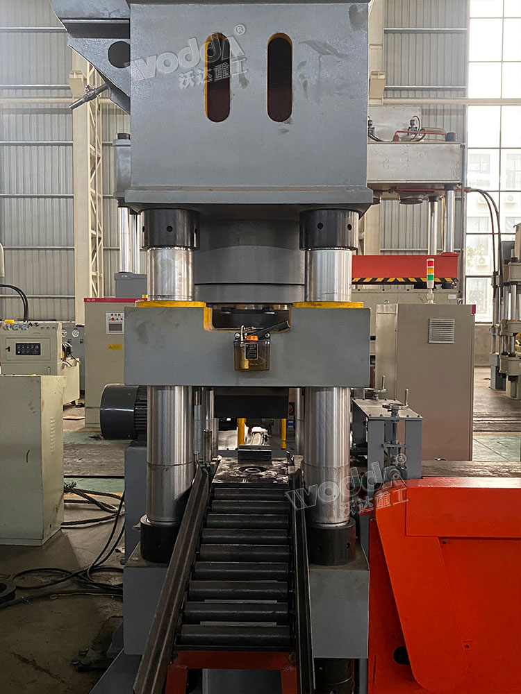 錨杆托盤自(zì)動出料