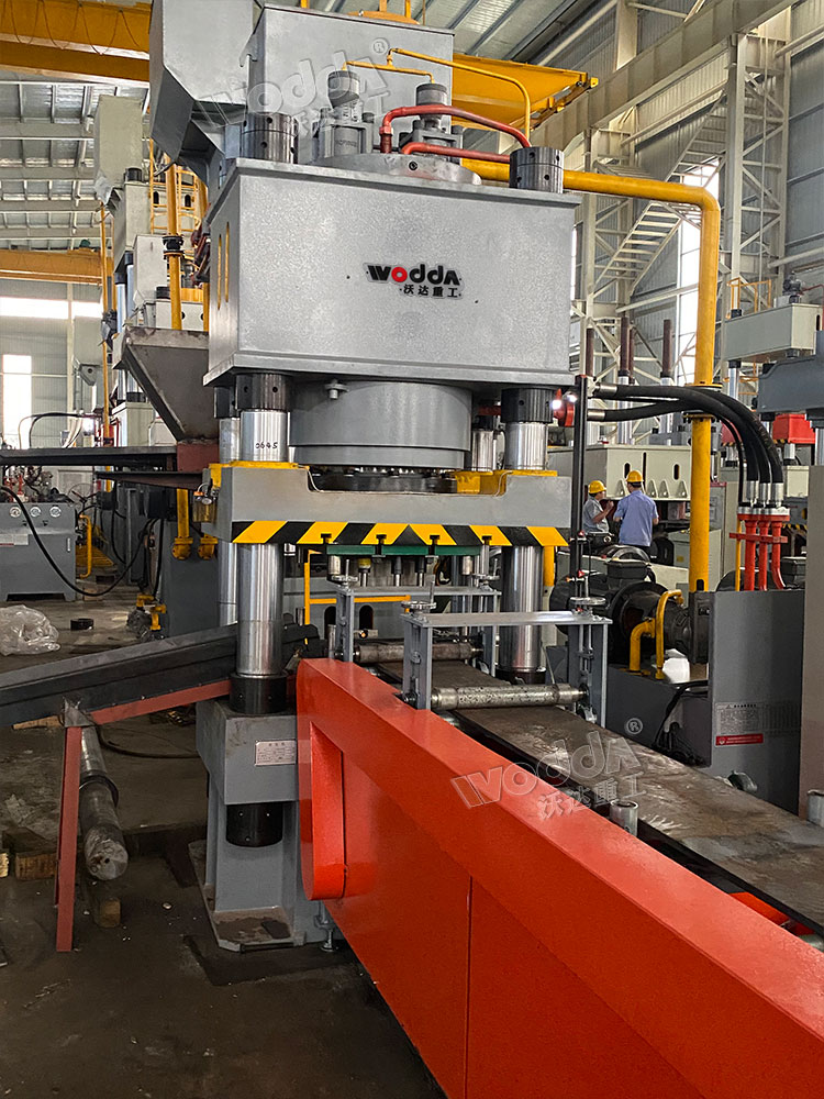 500噸(dūn)四柱液壓機