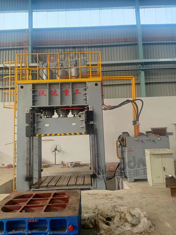 800噸框架式液(ye)壓機客戶現場(chǎng)