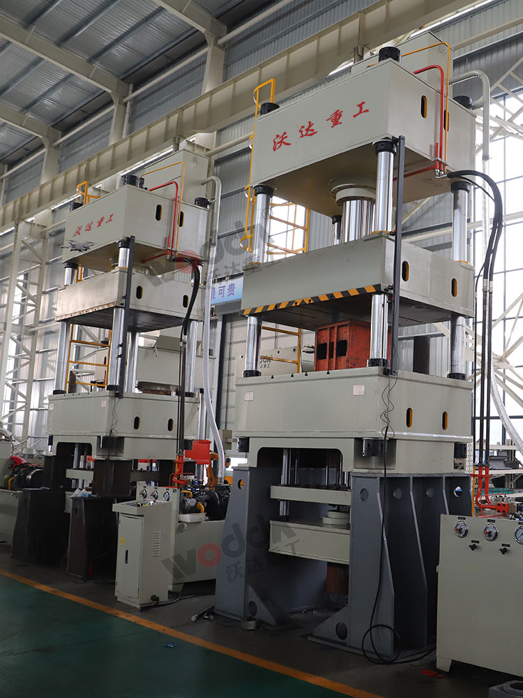 315噸拉(lā)伸機