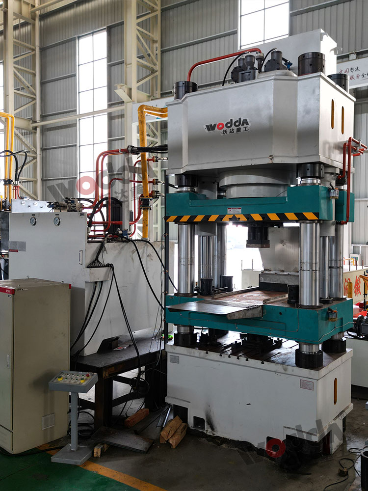 800噸(dūn)鹽磚機